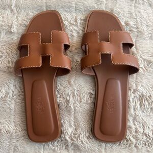 Hermes Oran Sandal in Gold 100% Authentic Size 36 or US Size 5.5
